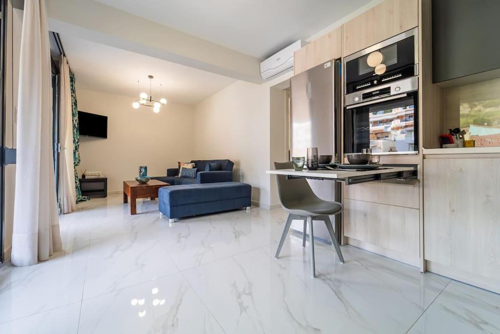 Semiramis Modern - Sleeps 8 Apartment *